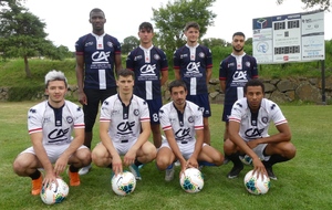 Les recrues : de gauche à droite
Accroupi : Antoine Béal - Jean Boyer - Volodia Mallet - Axel Raga
Debout : Alioune Mbaye - Léo Cartal - Alexis Beurlat - Méroine El Hammiri
Absent : Pierre Gentes